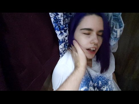 ❤️ Fant min søster i skapet og hjalp henne med å komme Vakker porno ved no.mypornpics.ru ☑